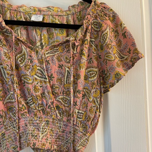 Light floral summer short sleeve - Picture 2 of 4